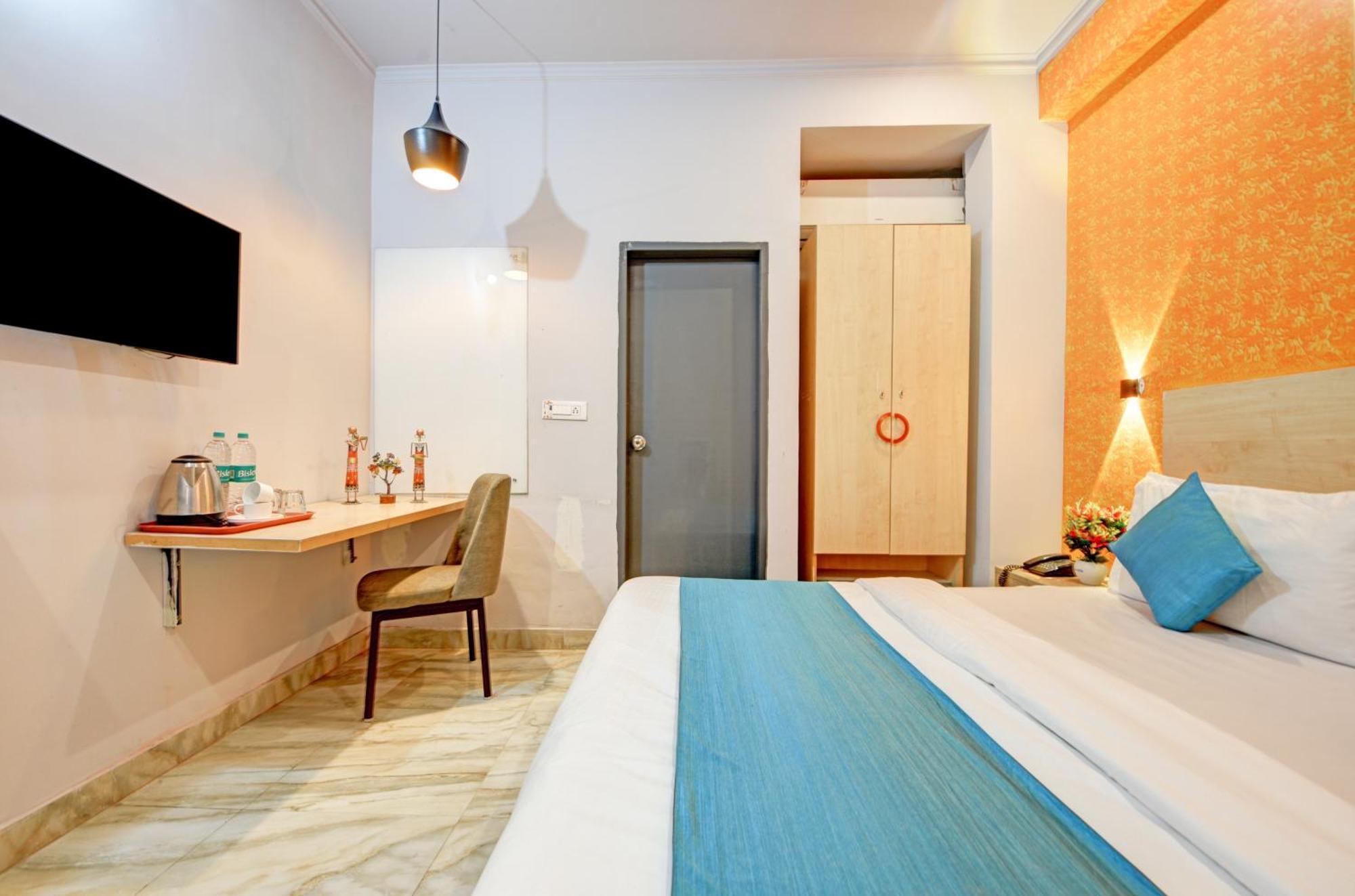 Royal Spark Inn1 - Medicity Gurugram, Near Medanta Hospital Gurgaon Zewnętrze zdjęcie