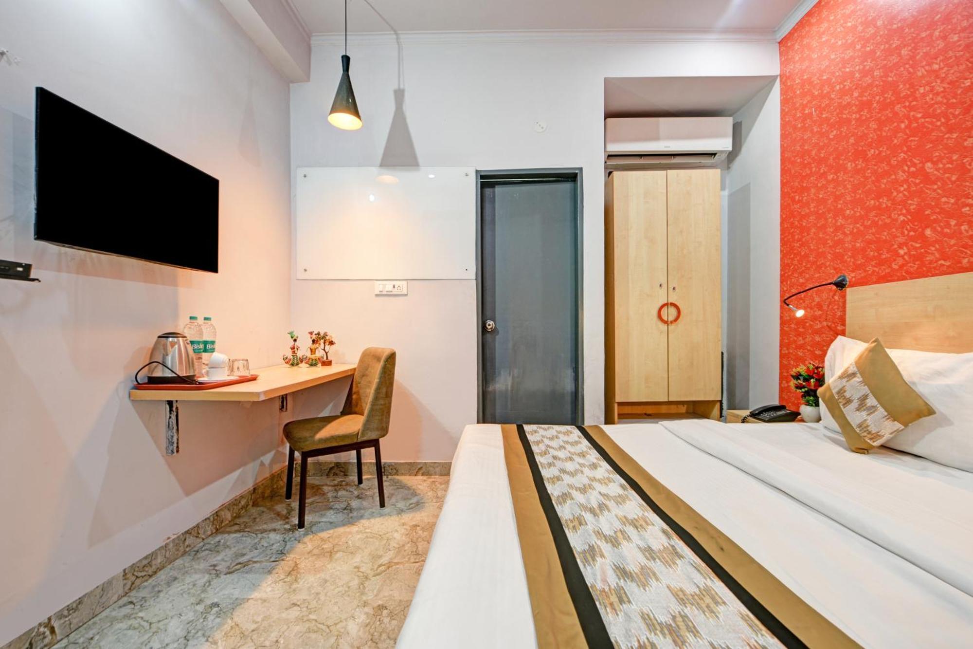 Royal Spark Inn1 - Medicity Gurugram, Near Medanta Hospital Gurgaon Zewnętrze zdjęcie