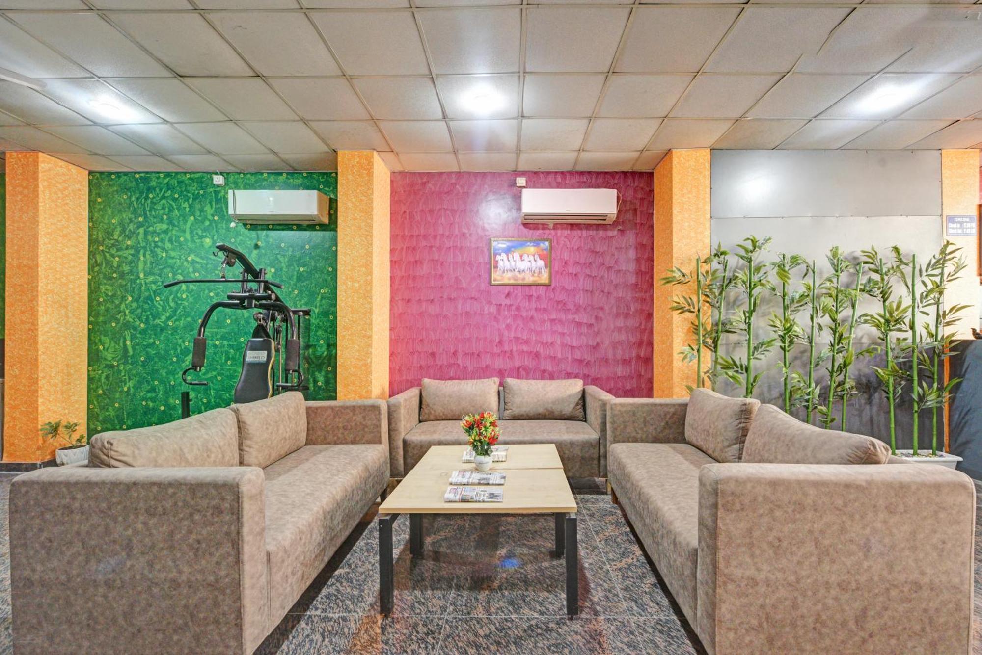 Royal Spark Inn1 - Medicity Gurugram, Near Medanta Hospital Gurgaon Zewnętrze zdjęcie