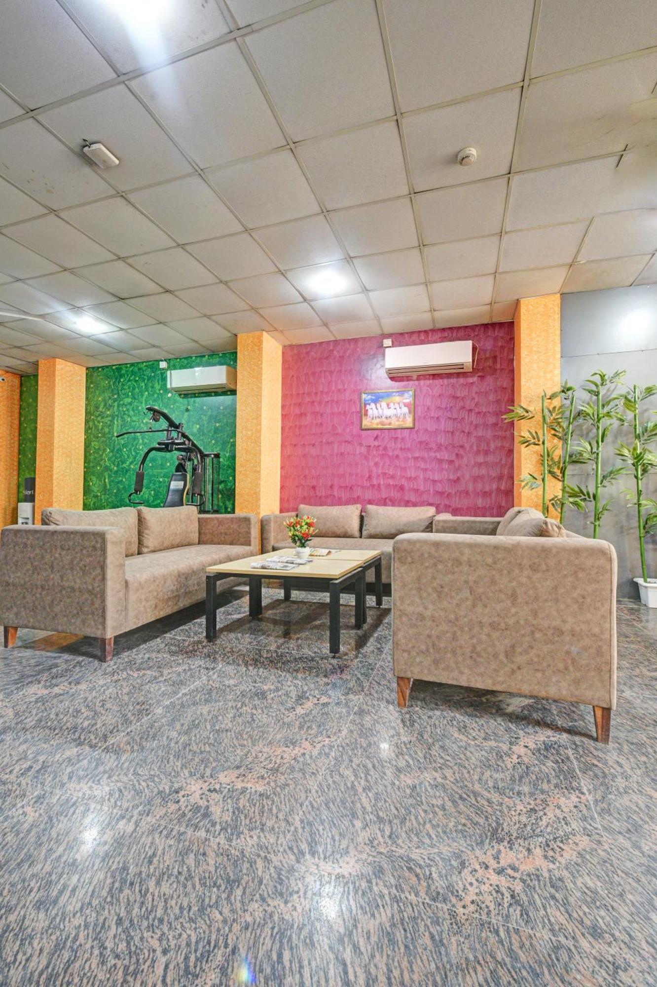 Royal Spark Inn1 - Medicity Gurugram, Near Medanta Hospital Gurgaon Zewnętrze zdjęcie