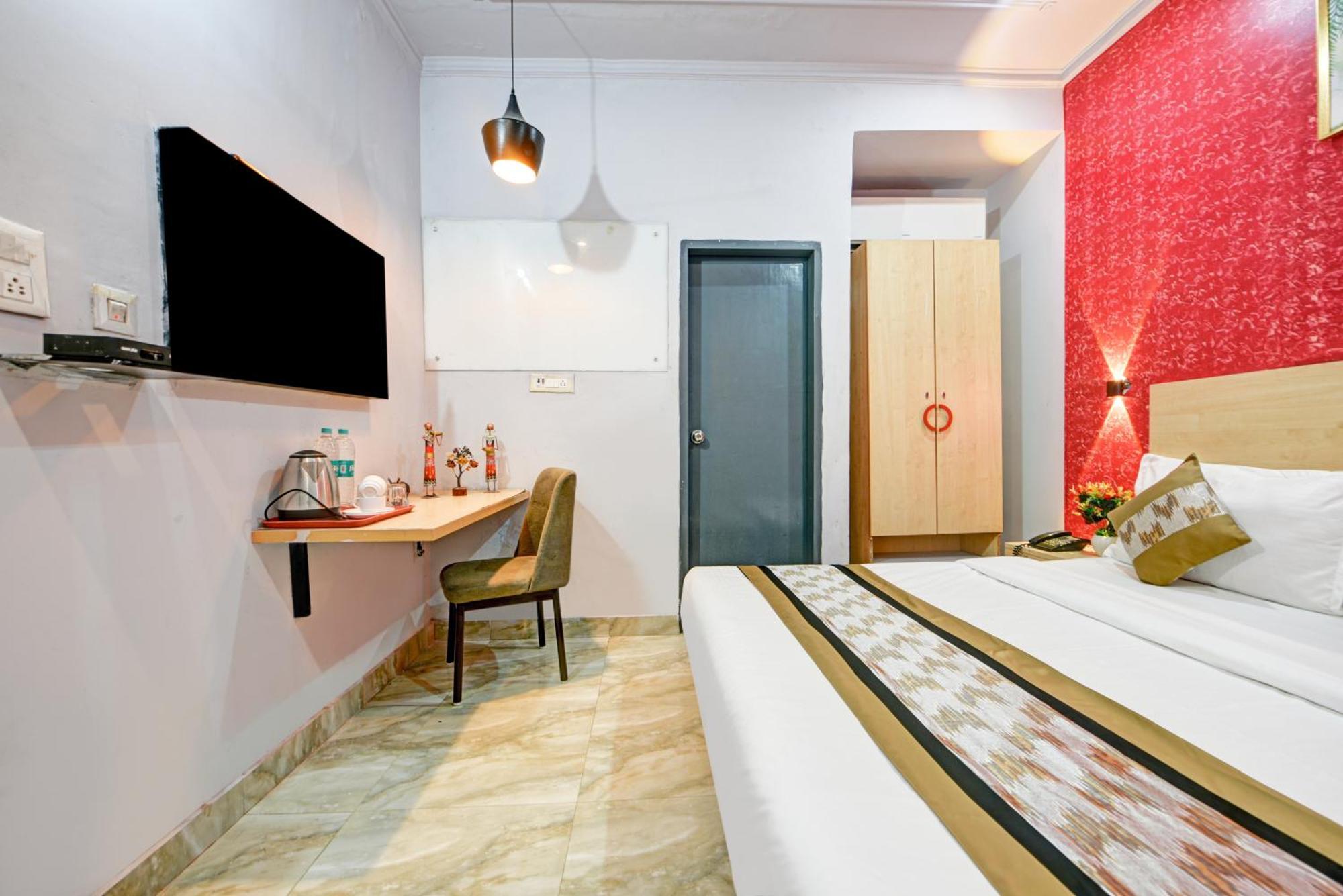 Royal Spark Inn1 - Medicity Gurugram, Near Medanta Hospital Gurgaon Zewnętrze zdjęcie
